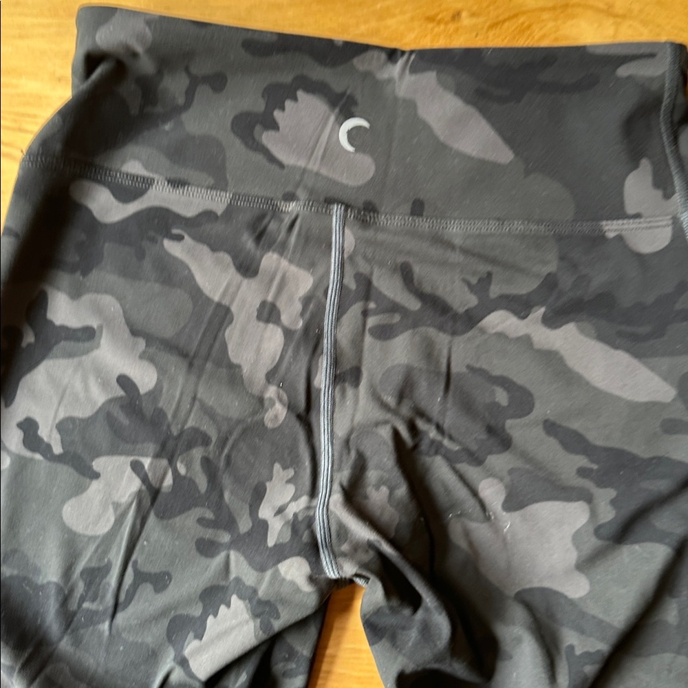 Black & Gray Camo Legging Capris with Crescent Logo